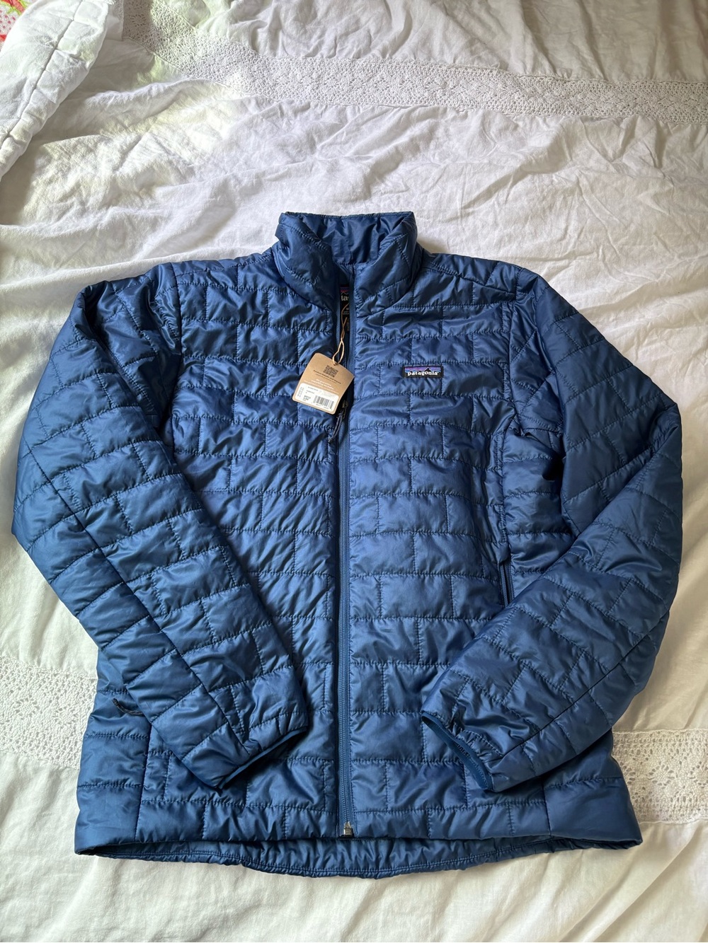 NWT Patagonia Men’s Nano Puff Jacket Blue Medium Primaloft Insulated